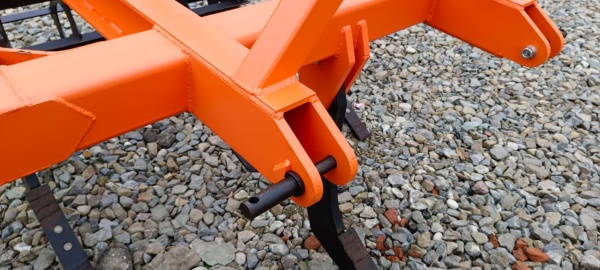 Плуг чизельный ПЧН 1,6 с планчатым катком купить в Нальчике – «БДН-АгроКубань», 5