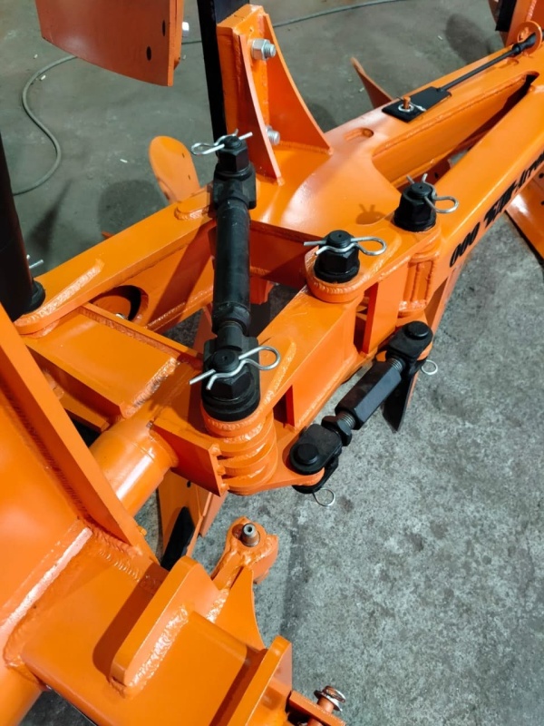 Плуг навесной оборотный 3/35+1 купить в Нальчике – «БДН-АгроКубань», 5