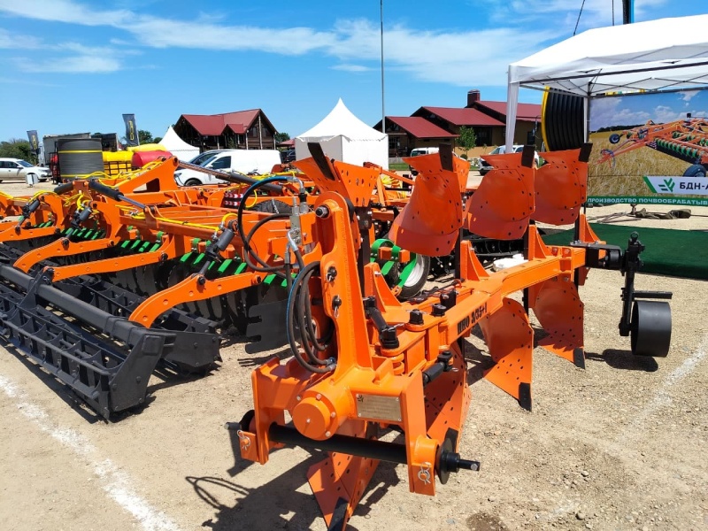 Плуг навесной оборотный 3/35+1 купить в Нальчике – «БДН-АгроКубань», 6