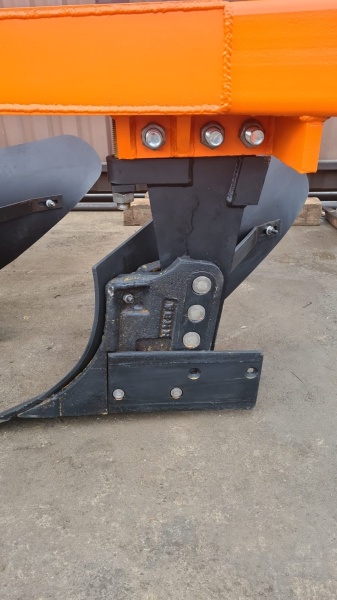 Плуг отвальный ПЛН 3-35 (3 корпуса) купить в Нальчике – «БДН-АгроКубань», 3